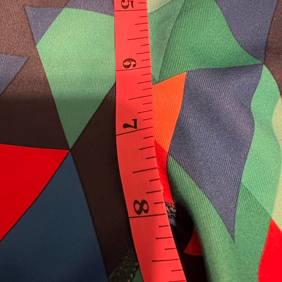 Adidas women’s yoga/biking shorts tech fit multi color 8” rise 15”waist - Picture 3 of 7